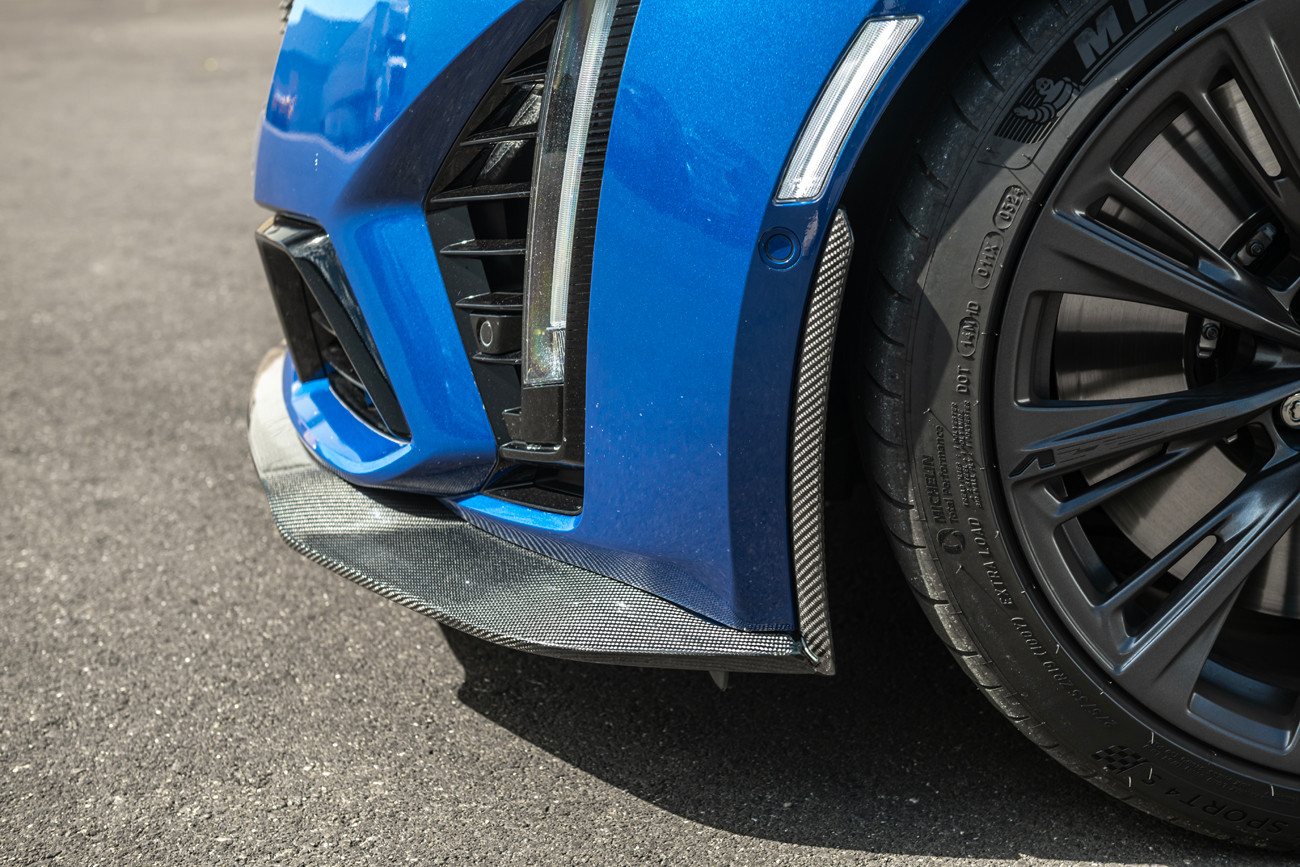 EOS Carbon Fiber Front Splitter & Fender Winglets FLIP-924
