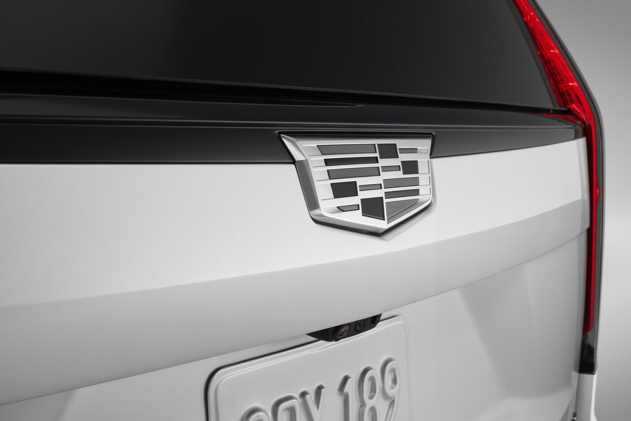 GM 86527902 Cadillac Escalade Monochrome Crest Emblem Set (2021–2024)
