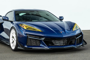 23-26-c8-corvette-z06-e-ray-grille-inserts-w-led-sequential-drl-s-carbon-flash-eos