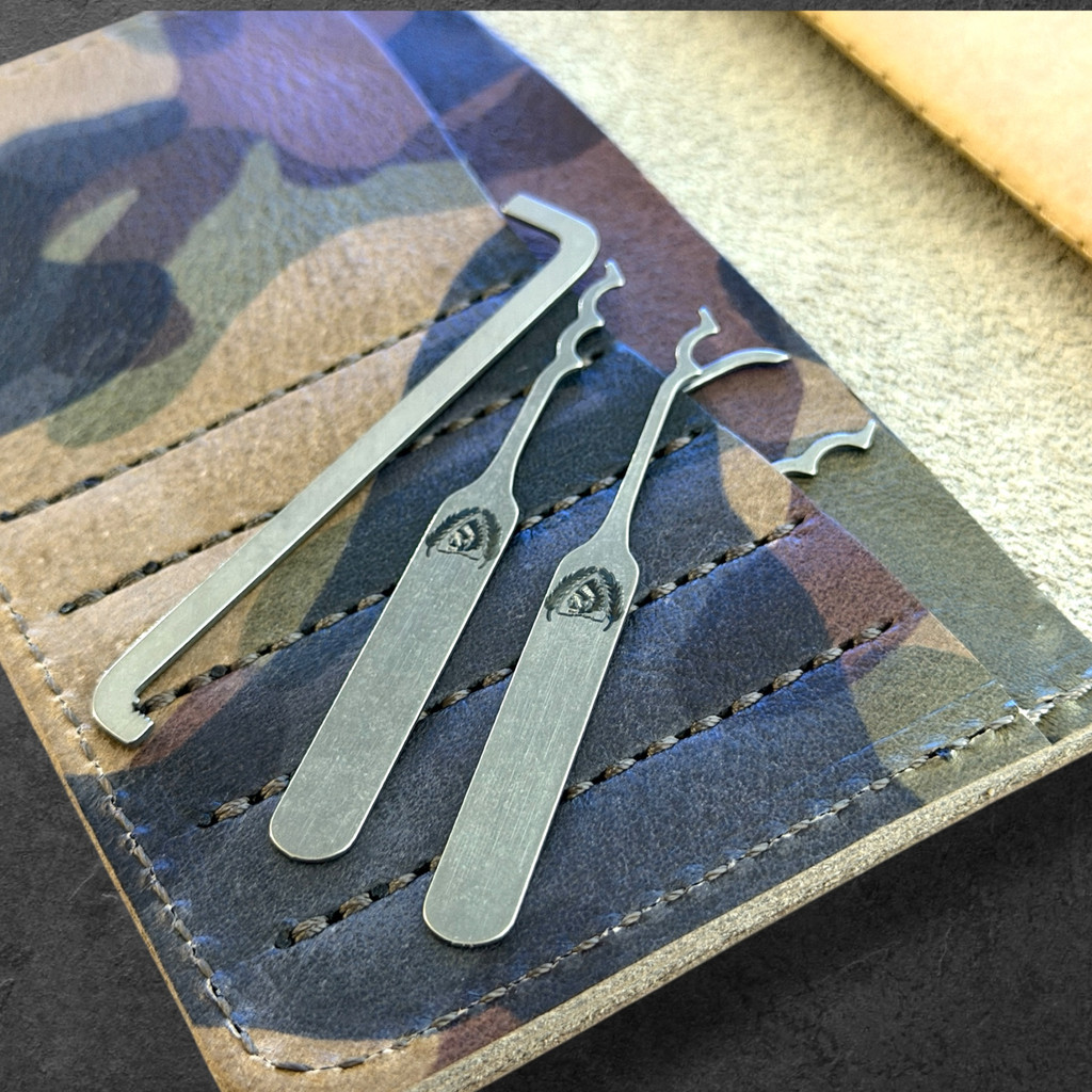 BSS Clandestine Passport Field Wallet – Woodland Edition