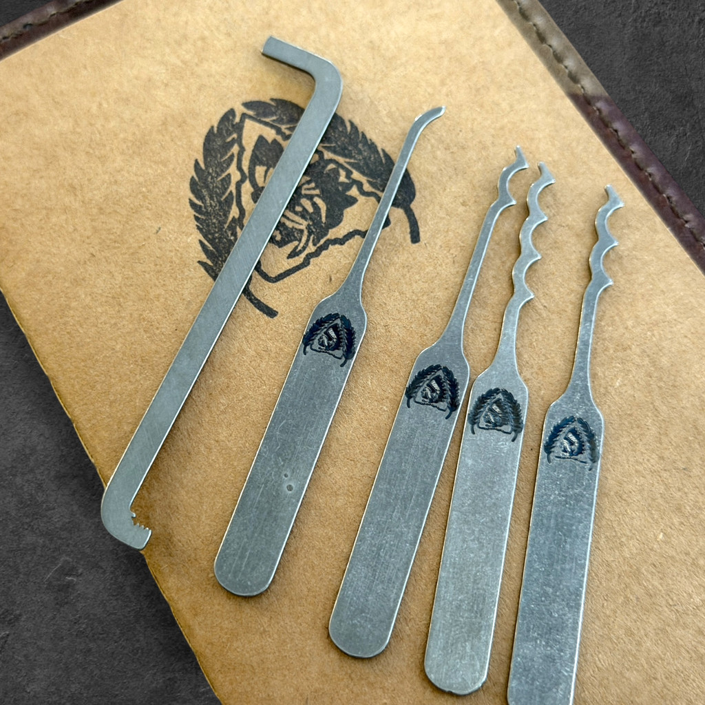 BSS Clandestine Passport Field Wallet – Woodland Edition