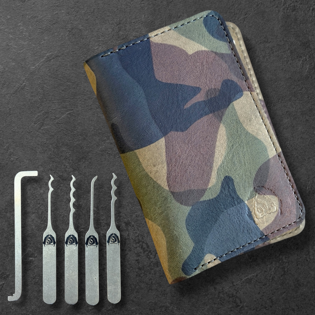 BSS Clandestine Passport Field Wallet – Woodland Edition