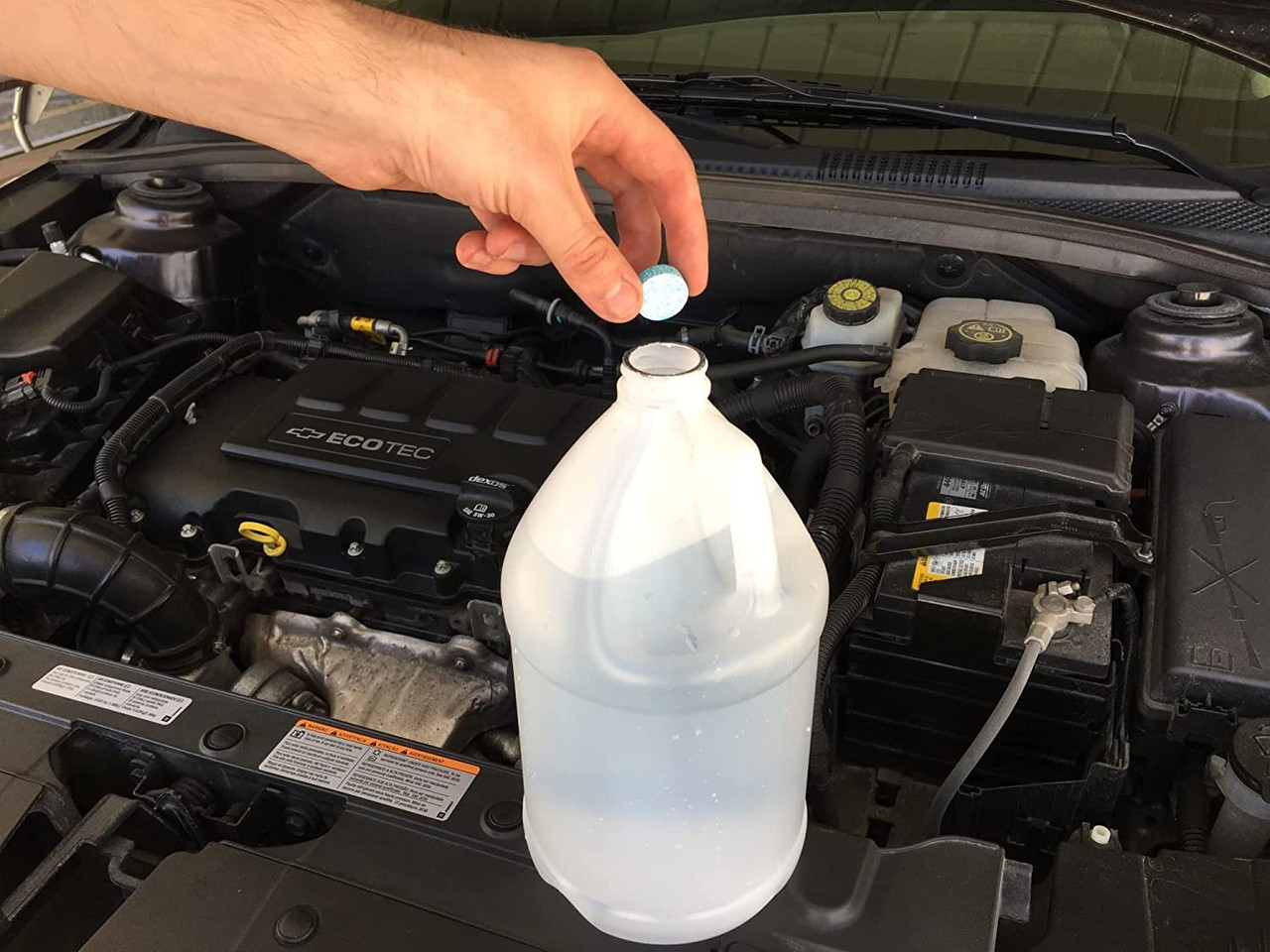 Windshield Washer Fluid Tablets, Each Tablet Makes 1-Gallon of Washer  Fluid, 25 Tablets Per Pack