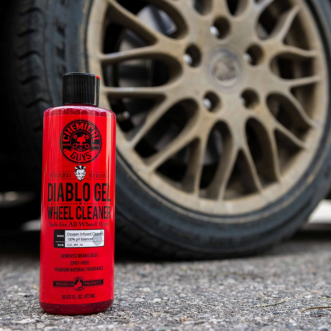 Limpieza de neumáticos con diablo wheel cleaner #detalladoautomotriz  #detailing #asmr #chemicalguys 