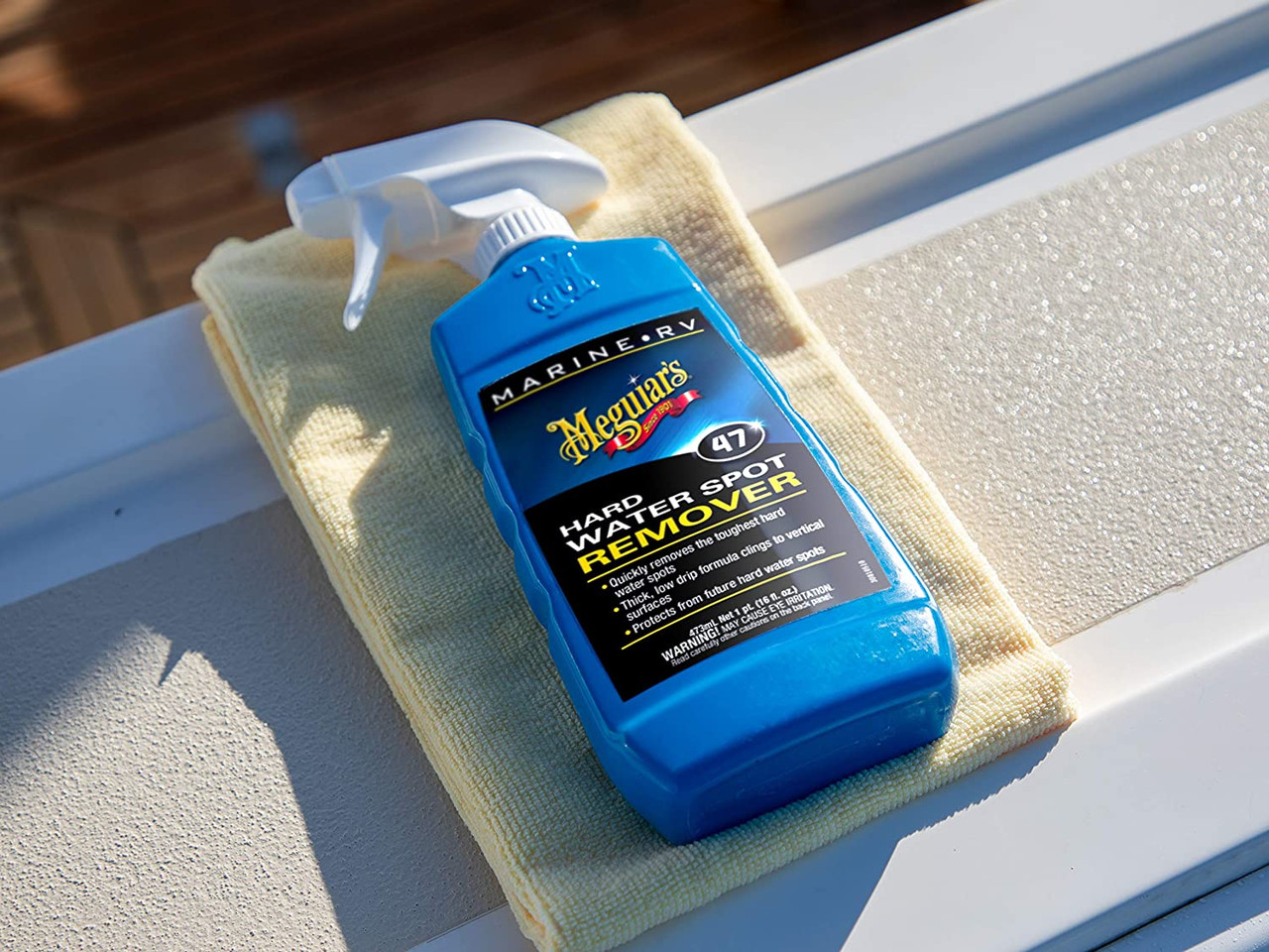 Meguiar's Marine/RV Hard Water Spot Remover M4716 - Hard Water Spot Remover  For Boats and for RVs That's Easy to Use Spray - For RV and Boat Detailing