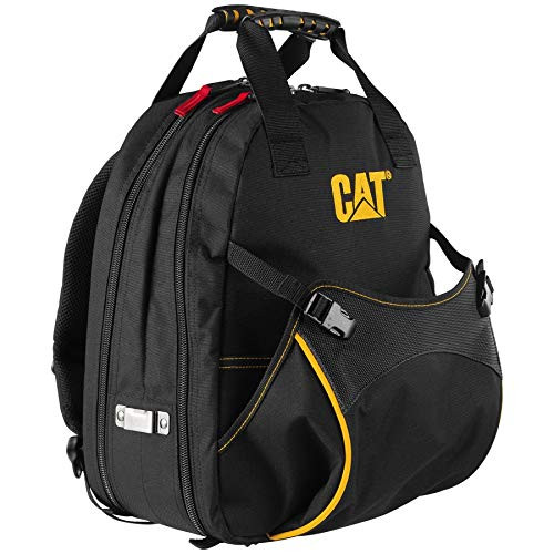 Vorderansicht des Caterpillar 17" Tech Tool Backpack (980202N) mit robustem schwarzem Stoff und mehreren Taschen.
