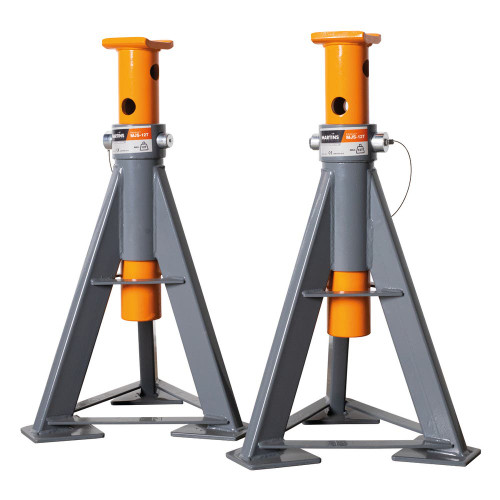 A pair of Martins Industries 13.2-ton heavy duty jack stands set