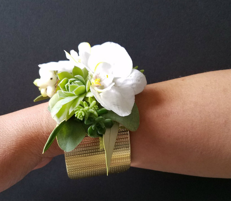 CORSAGE-ORCHID/SUCCULENT BRACELET 