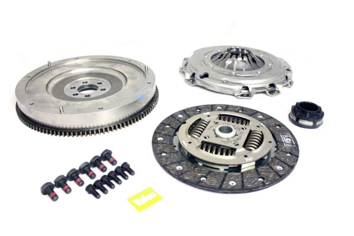 Valeo Single Mass Flywheel (SMF) & Clutch Kit for Audi A4 / VW Passat 1.9 & 2.0 TDI 6 Speed Valeo Single Mass Flywheel (SMF) & Clutch Kit for Audi A4 / VW Passat 1.9 & 2.0 TDI 6 Speed
