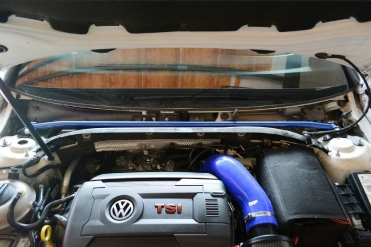 Hardrace VAG Mk7 / Mk8 Golf Strut Brace