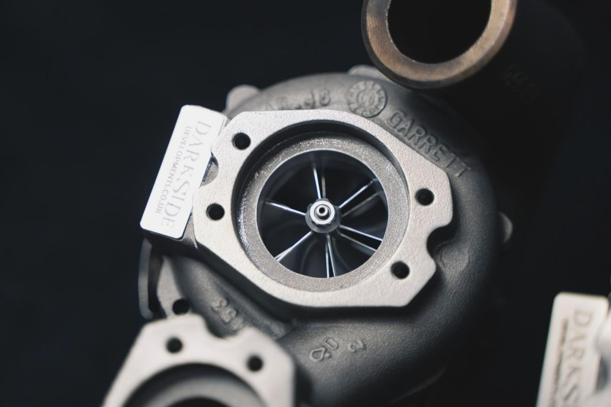 Darkside GTA1856VK Upgraded Hybrid Turbocharger Set for VW Touareg 5.0 V10 TDI