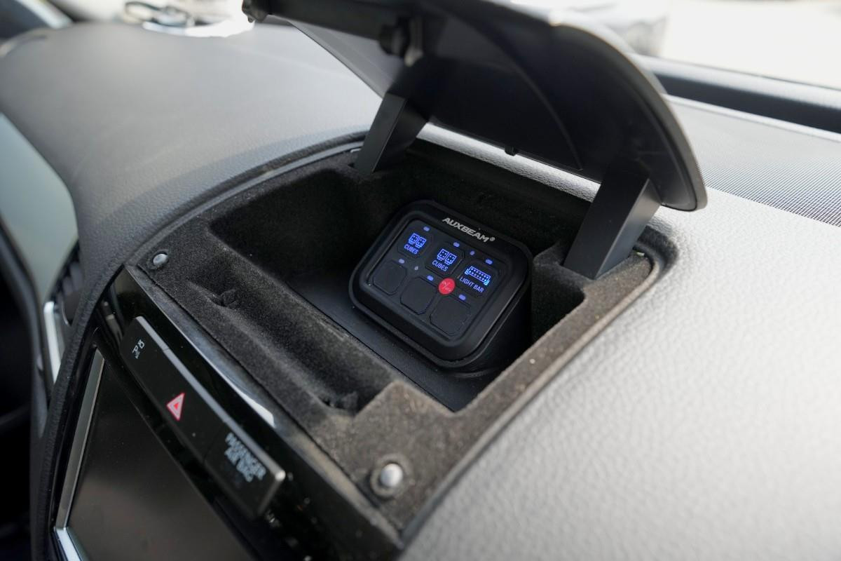 Darkside 3D Printed VW Touareg 7P Aux Beam Light Controller Mount / Holder
