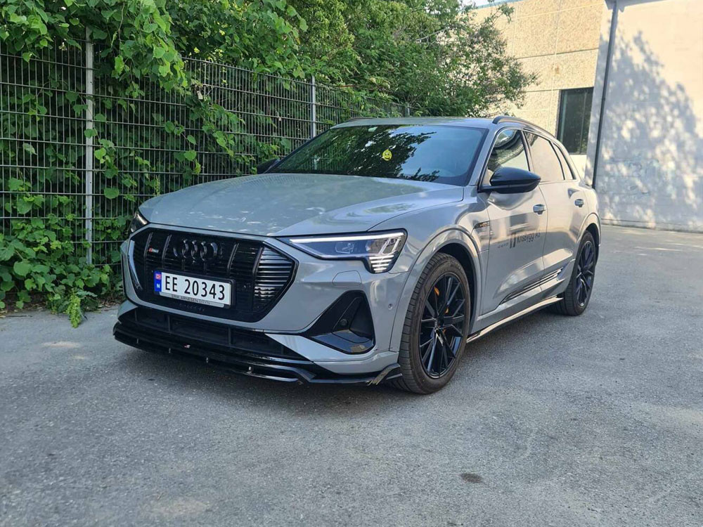 Maxton Front Splitter Audi e-Tron S-Line