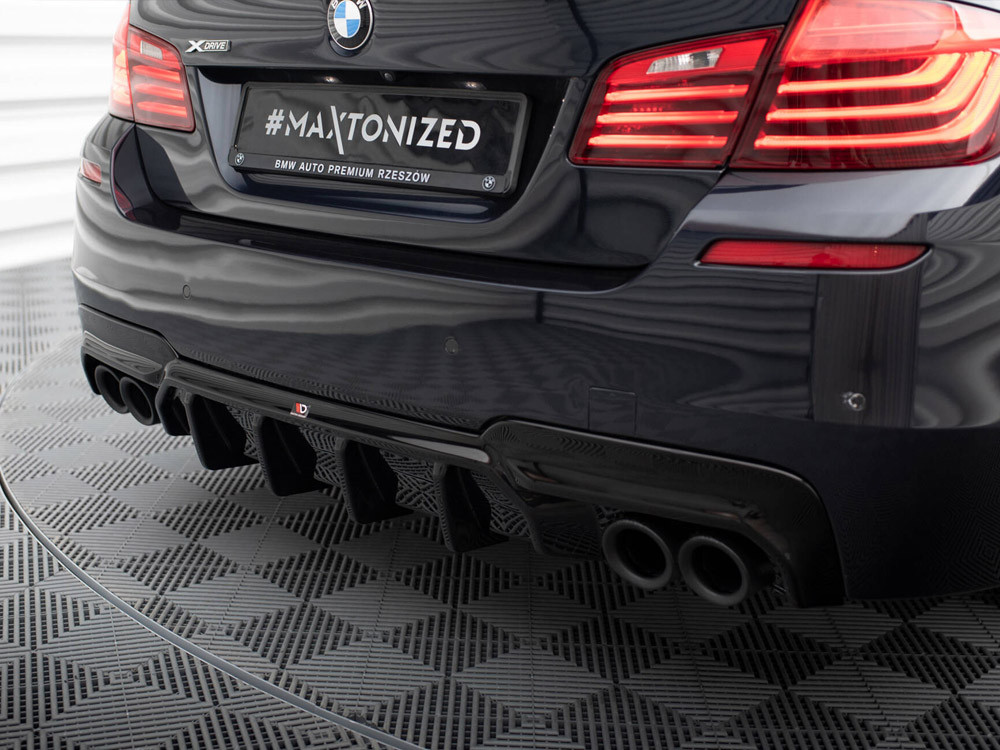 Maxton Rear Valance V.2 BMW 5 M-Pack F10 / F11 (Version with two double exhausts)