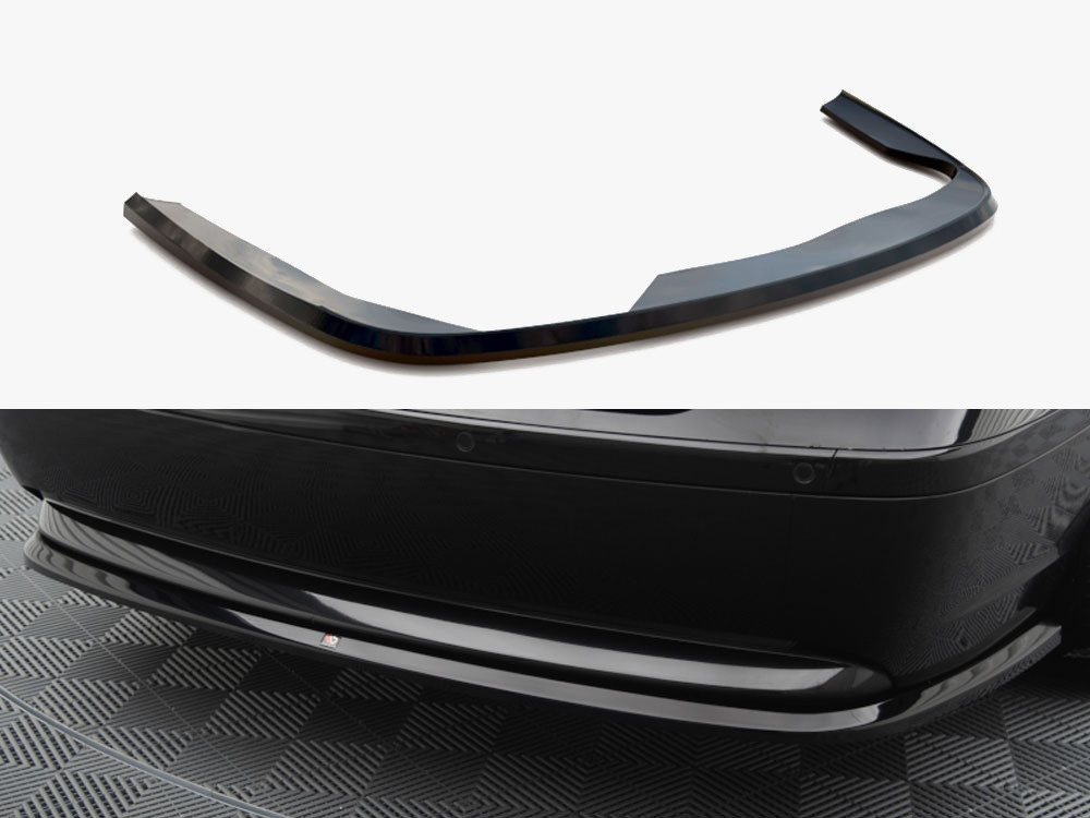 Maxton Central Rear Splitter BMW 7 E65