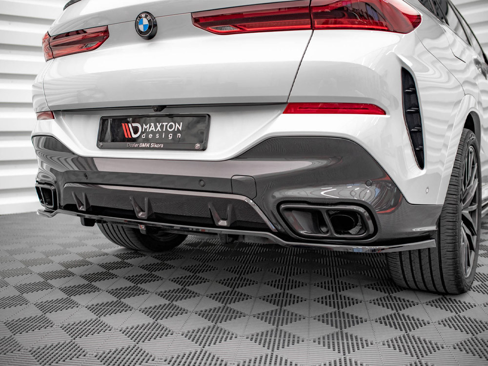 Maxton Central Rear Splitter (Vertical Bars) V.1 BMW X6 M-Pack G06