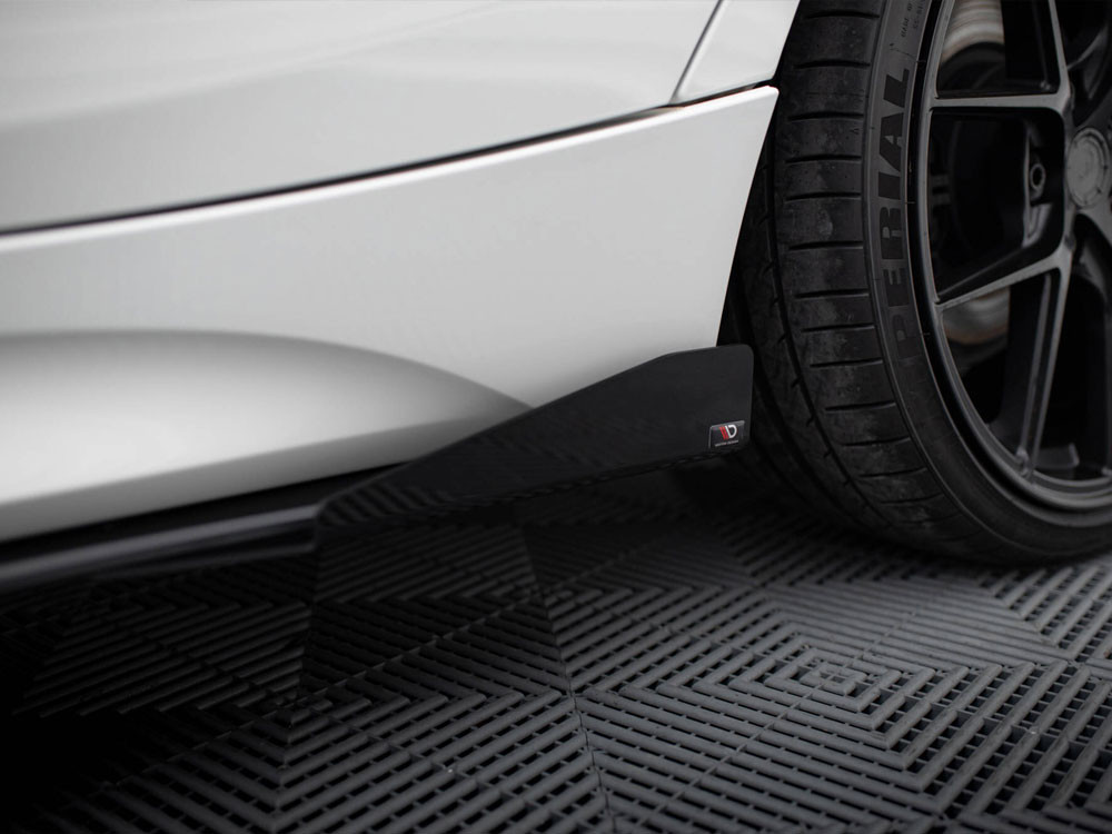 Maxton Side Flaps BMW 1 F20 M135i / M140i / M-Pack Maxton Side Flaps BMW 1 F20 M135i / M140i / M-Pack