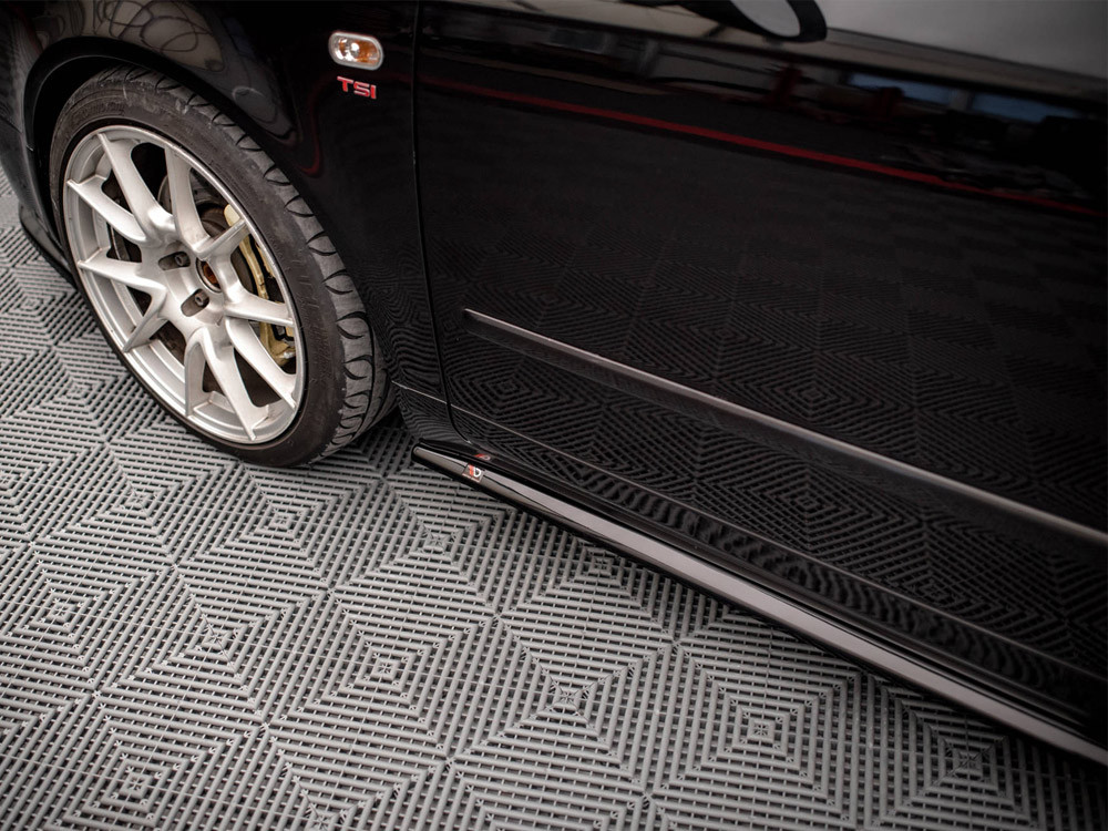 Maxton Side Skirts Diffusers Seat EXEO (2008-2013)