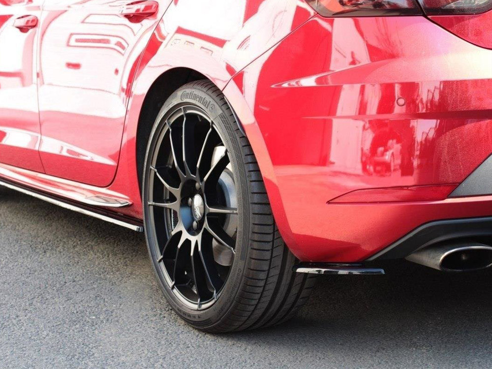 Maxton Rear Side Splitters V.2 Seat Leon Cupra Mk3 FL Hatchback Maxton Rear Side Splitters V.2 Seat Leon Cupra Mk3 FL Hatchback