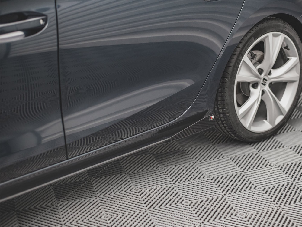 Maxton Street PRO Side Skirts Diffusers + Flaps Seat Leon FR Mk4