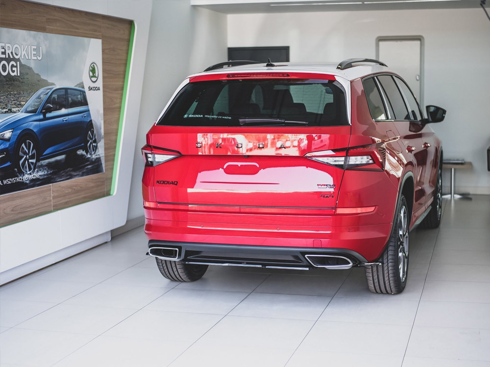 Maxton Central Rear Splitter Skoda Kodiaq RS