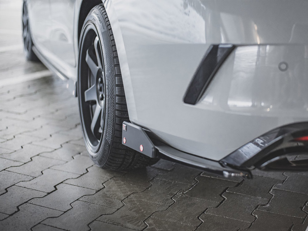 Maxton Rear Side Splitters V.2 + Flaps Skoda Octavia RS Mk4 Maxton Rear Side Splitters V.2 + Flaps Skoda Octavia RS Mk4