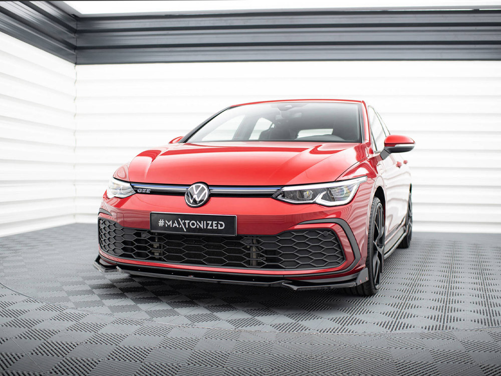Maxton Front Splitter V.2 + Flaps Volkswagen Golf GTI / GTE / GTD / R-Line Mk8