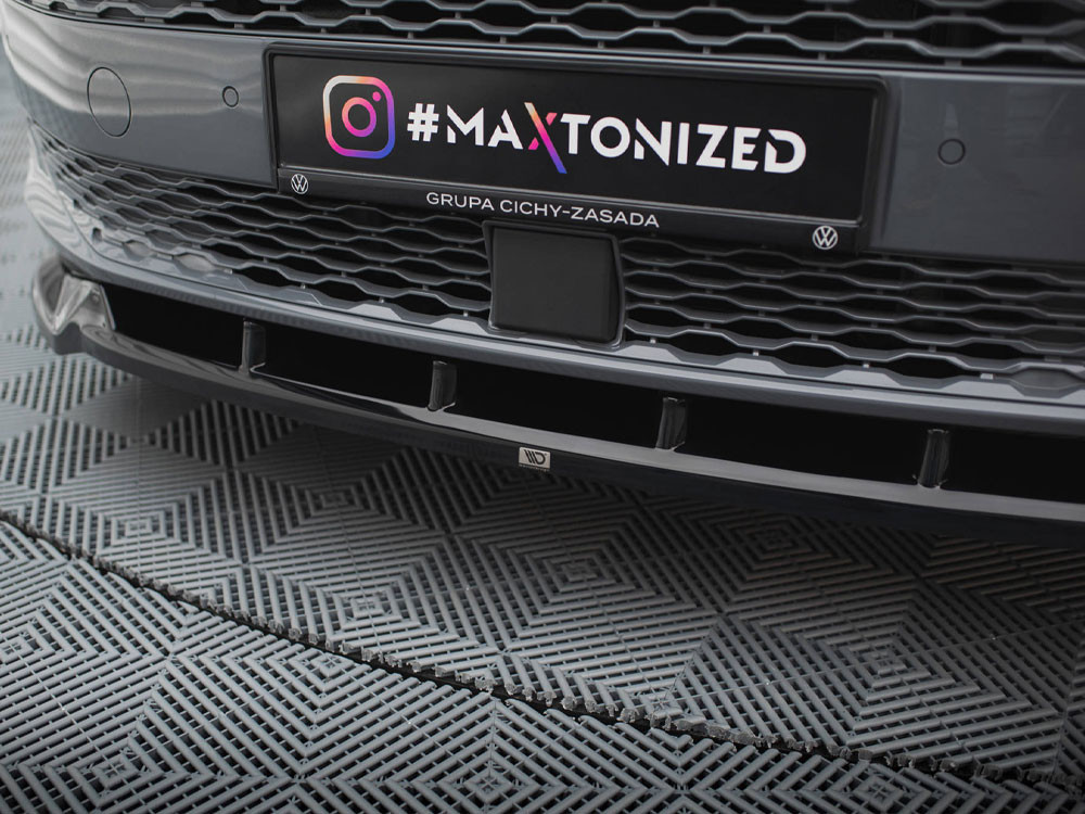 Maxton Front Splitter V.2 VW Multivan T7