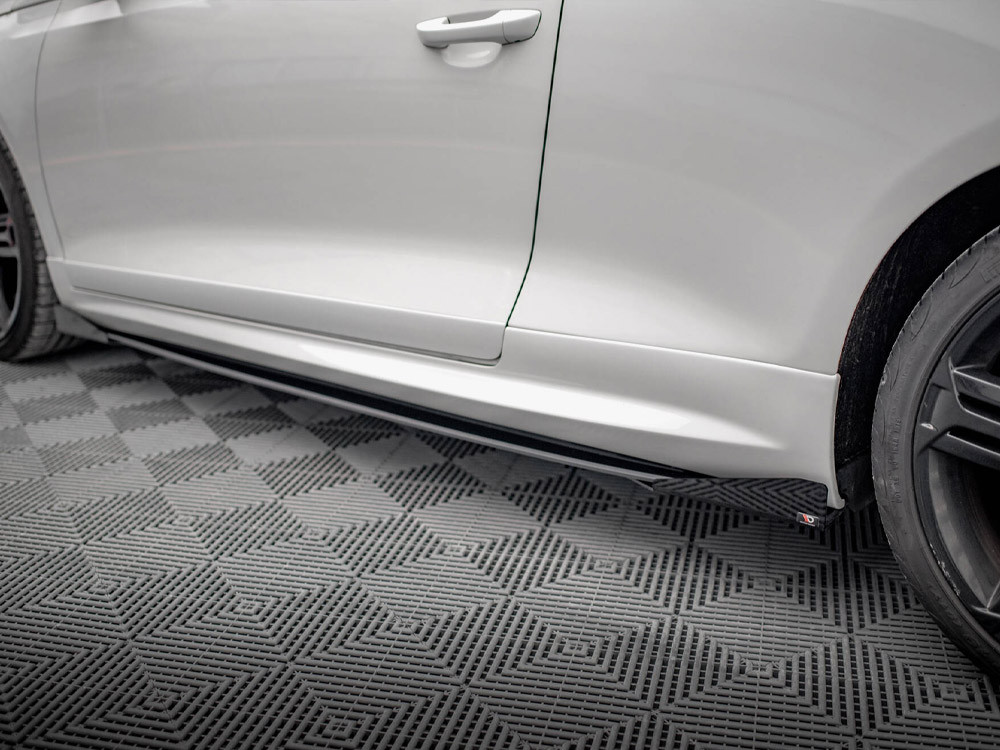 Maxton Side Flaps Volkswagen Scirocco R Mk3 Maxton Side Flaps Volkswagen Scirocco R Mk3