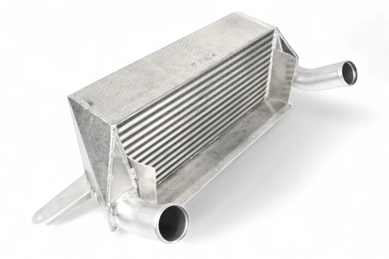 BMW 3.0 Bi-Turbo N57Z 35d / 40d F3X 3.0 Darkside x Garrett (FMIC) 750bhp Intercooler Upgrade Kit BMW 3.0 Bi-Turbo N57Z 35d / 40d F3X 3.0 Darkside x Garrett (FMIC) 750bhp Intercooler Upgrade Kit