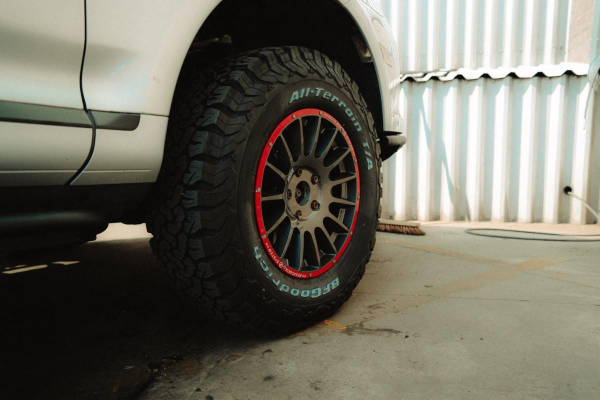 Braid Offroad Line Winrace T Beadlock B 18x8" Alloy Wheel