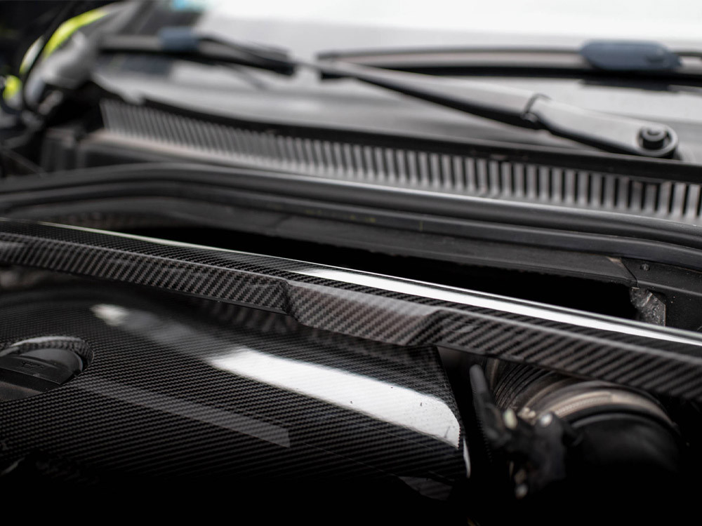 Maxton Carbon Fiber Strut Bar Cover BMW 1 F40 M135i Maxton Carbon Fiber Strut Bar Cover BMW 1 F40 M135i