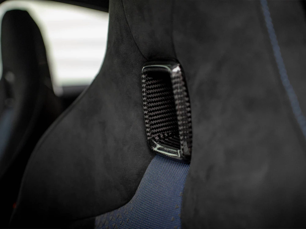 Maxton Carbon Fiber Headrests BMW 1 F40 M135i Maxton Carbon Fiber Headrests BMW 1 F40 M135i