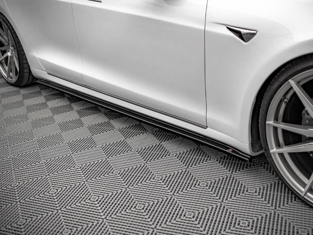 Maxton Side Skirts Diffusers Tesla Model S Facelift Maxton Side Skirts Diffusers Tesla Model S Facelift