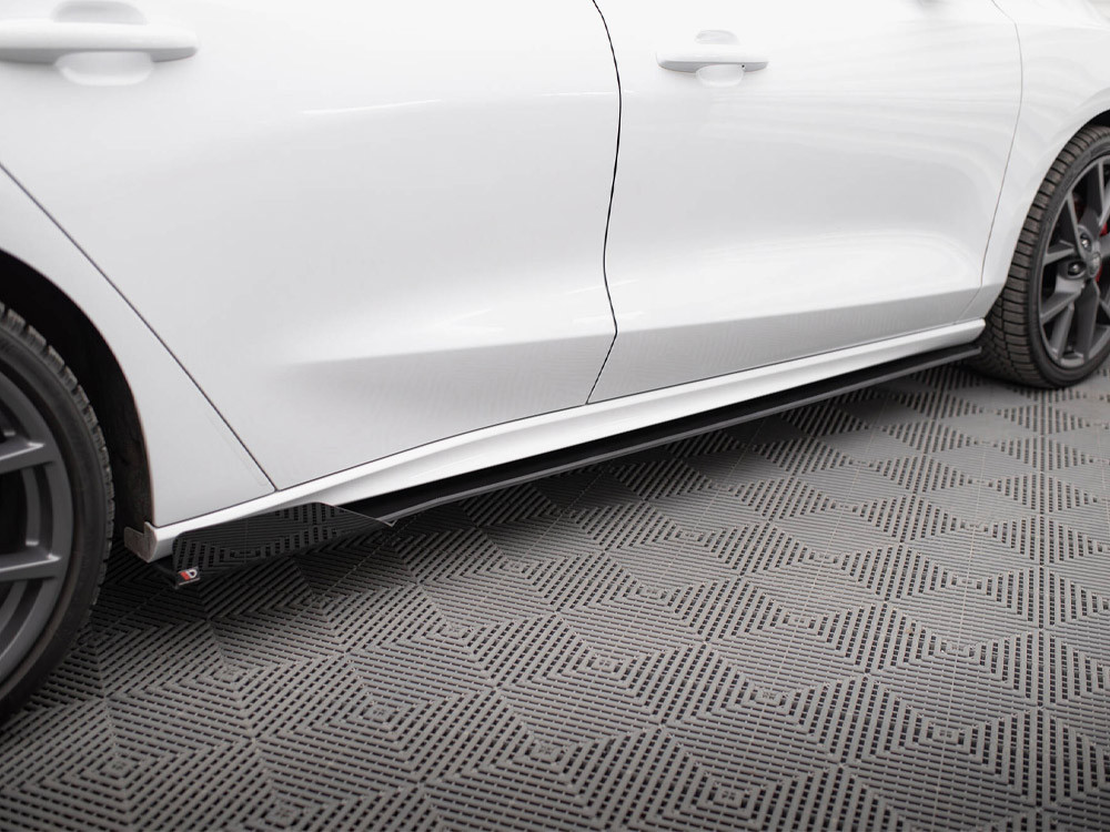 Maxton Street PRO Side Skirt Diffusers + Flaps Ford Focus ST / ST-Line Mk4