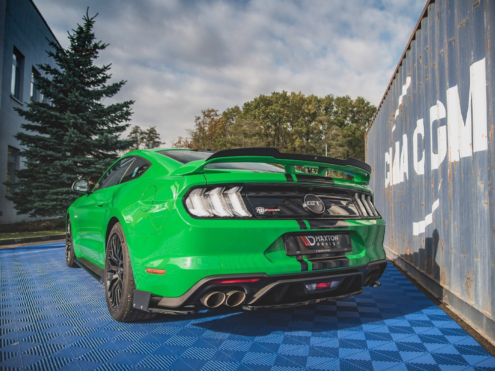 Maxton Rear Side Splitters V.1 + Flaps Ford Mustang GT Mk6 Facelift Maxton Rear Side Splitters V.1 + Flaps Ford Mustang GT Mk6 Facelift