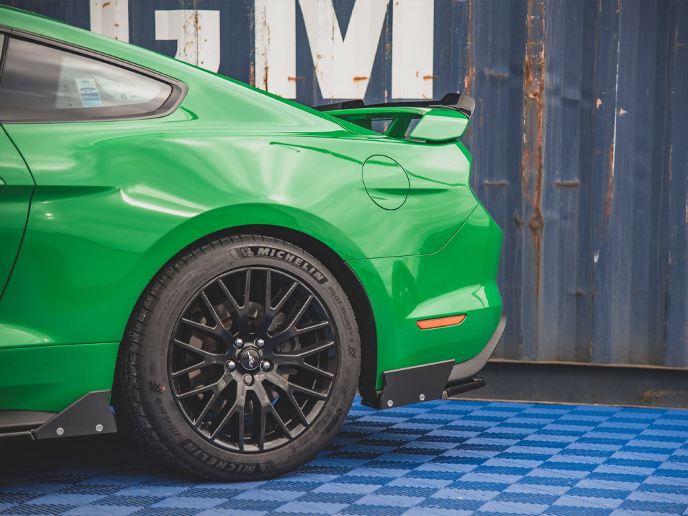 Maxton Rear Side Splitters V.1 + Flaps Ford Mustang GT Mk6 Facelift Maxton Rear Side Splitters V.1 + Flaps Ford Mustang GT Mk6 Facelift