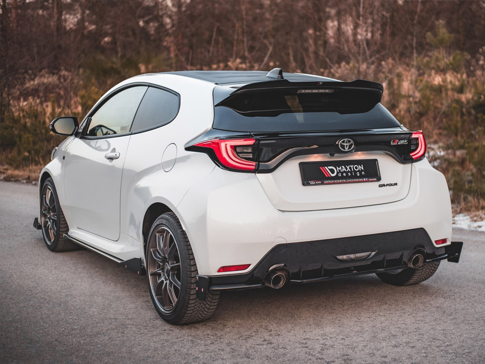 Maxton Rear Side Splitters V.2 + Flaps Toyota GR Yaris Mk4