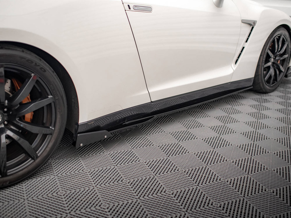 Maxton Side Skirts Diffusers + Flaps Nissan GTR R35 1st Facelift