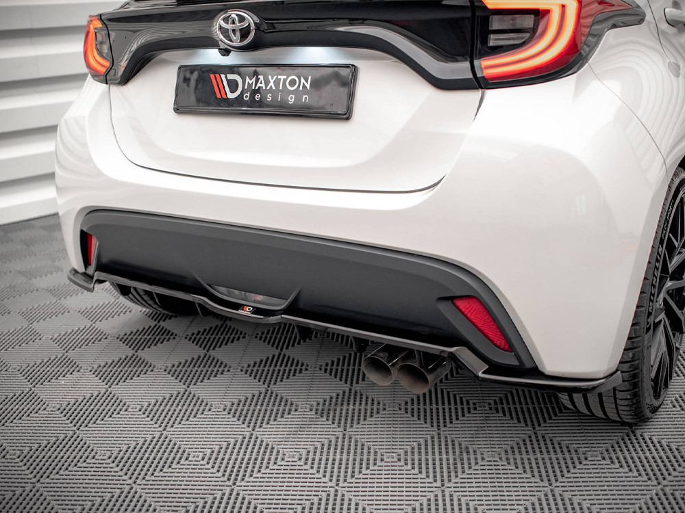 Maxton Rear Splitter V.2 (Vertical Bars) Toyota Yaris Mk4