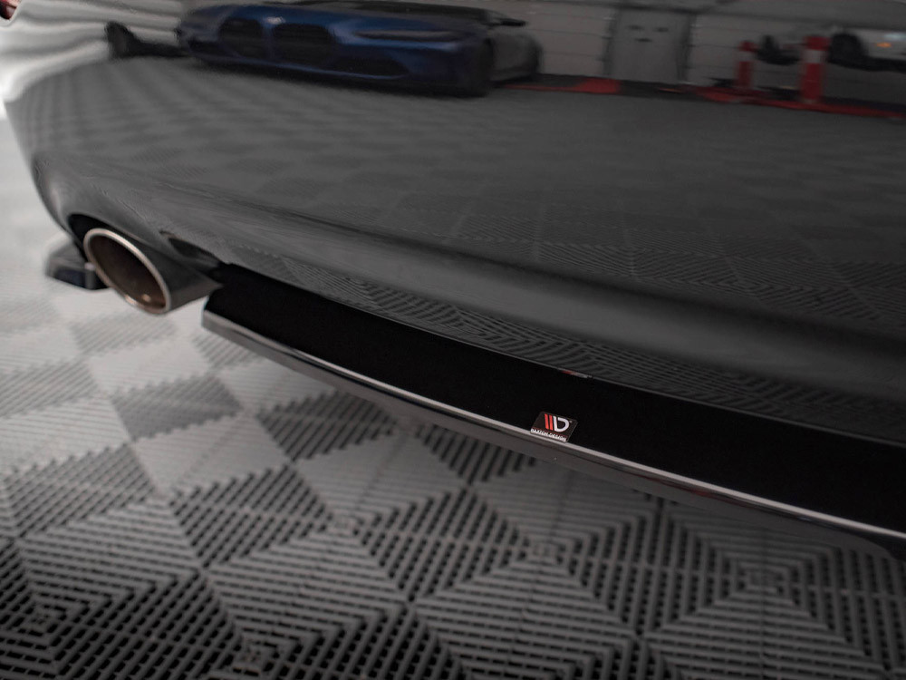 Maxton Central Rear Splitter Infiniti Q50 S Mk1