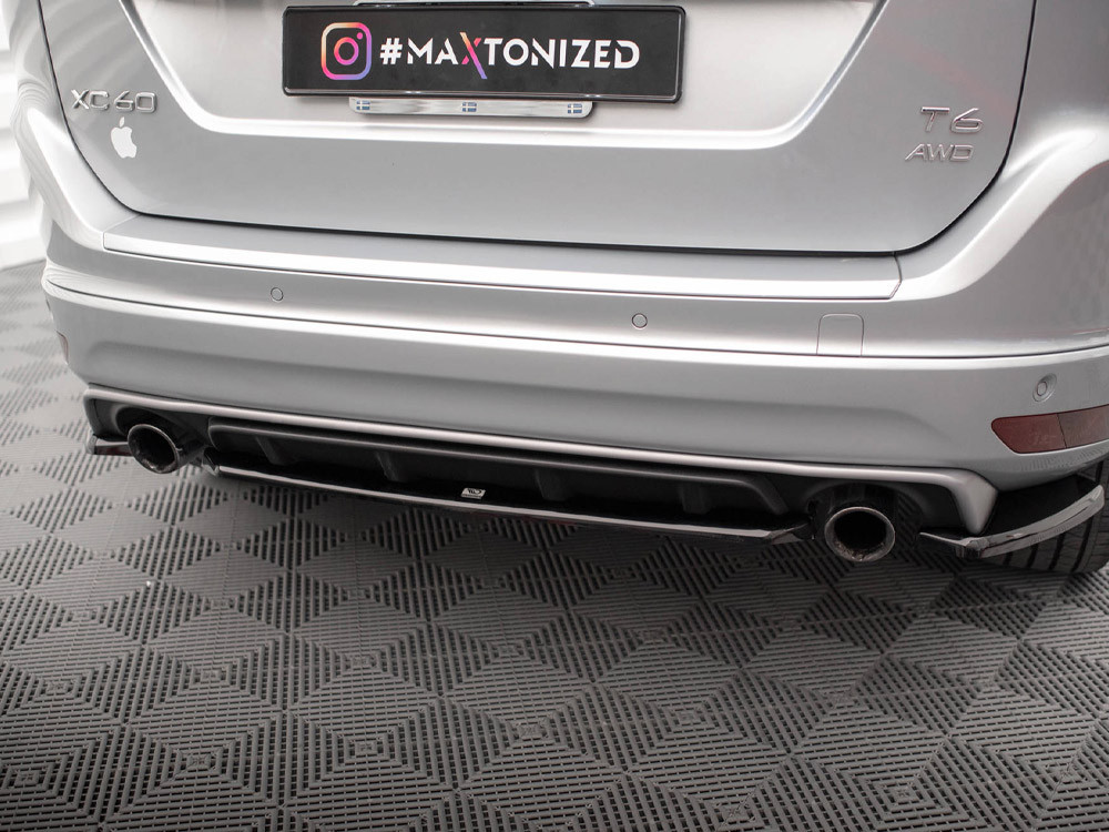 Maxton Central Rear Splitter Volvo XC60 R-Design Mk1 Facelift Maxton Central Rear Splitter Volvo XC60 R-Design Mk1 Facelift