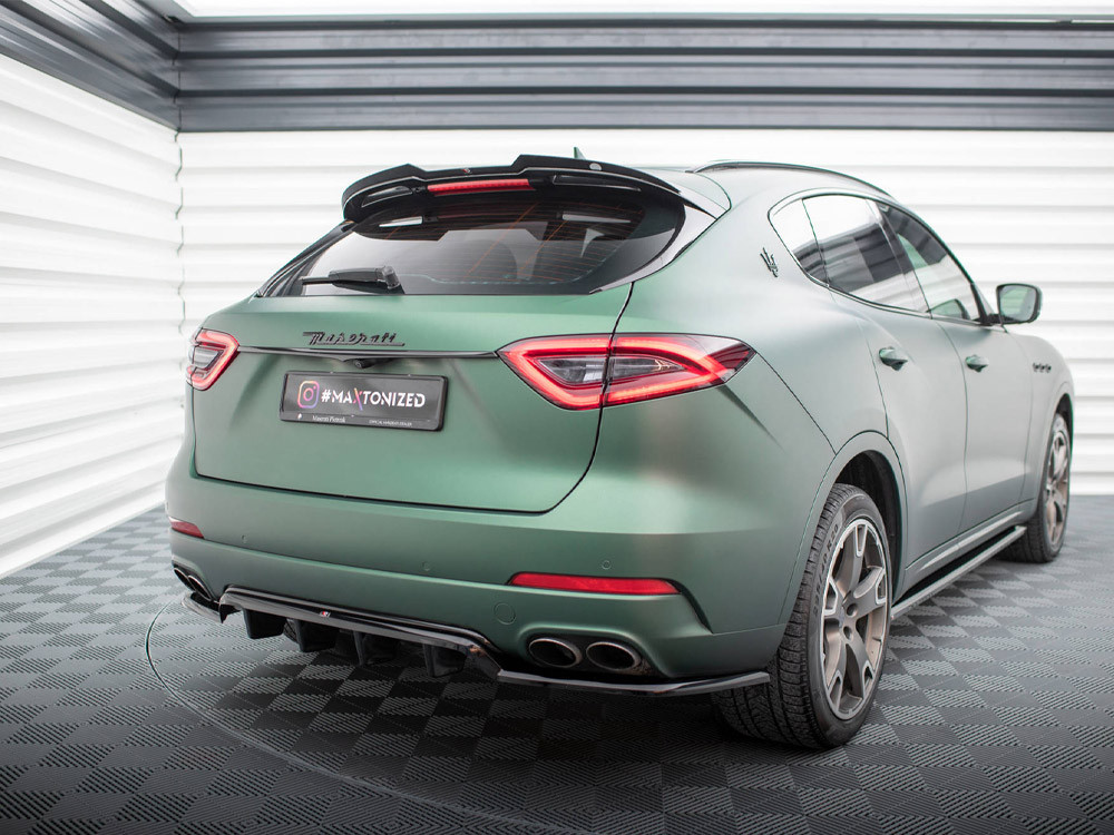 Maxton Rear Splitter (Vertical Bars) Maserati Levante Mk1