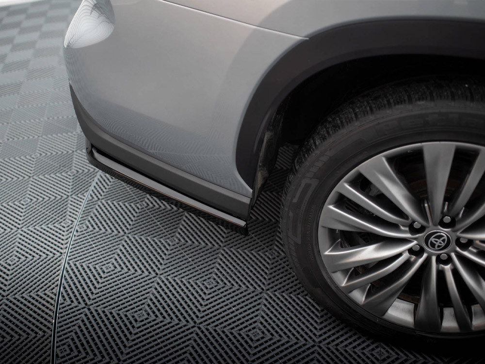Maxton Rear Side Splitters Toyota Highlander Mk4