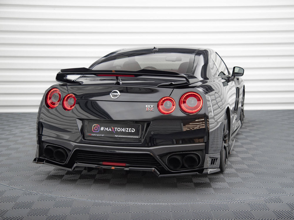 Maxton Central Rear Splitter (Vertical Bars) Nissan GTR R35 Facelift