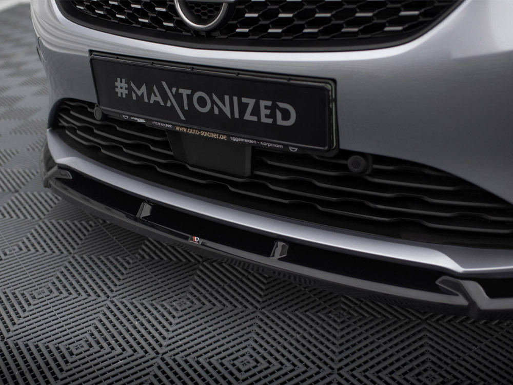 Maxton Front Splitter V.1 Opel Corsa F (Mk6)