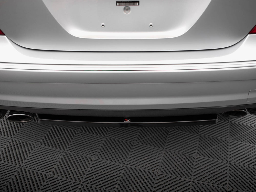Maxton Central Rear Splitter Mercedes-Benz E 55 AMG W211