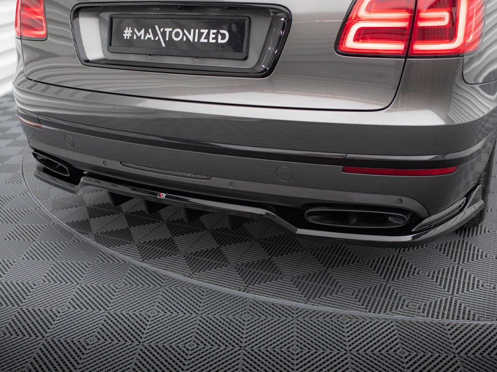 Maxton Central Rear Splitter (Vertical Bars) Bentley Bentayga Mk1