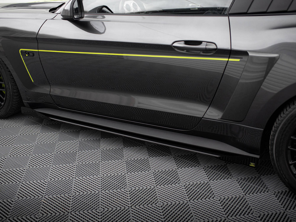 Maxton Street PRO Side Skirts Diffusers + Flaps Ford Mustang GT Mk6