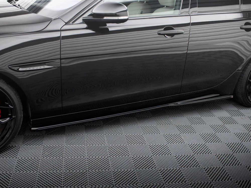 Maxton Side Skirts Diffusers Jaguar XE X760 Facelift Maxton Side Skirts Diffusers Jaguar XE X760 Facelift